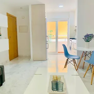 https://homely-malaga-parras-con-terraza-y-parking.es-andalucia.com
